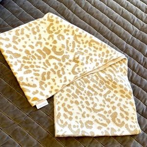 Calvin Klein scarf gold and cream